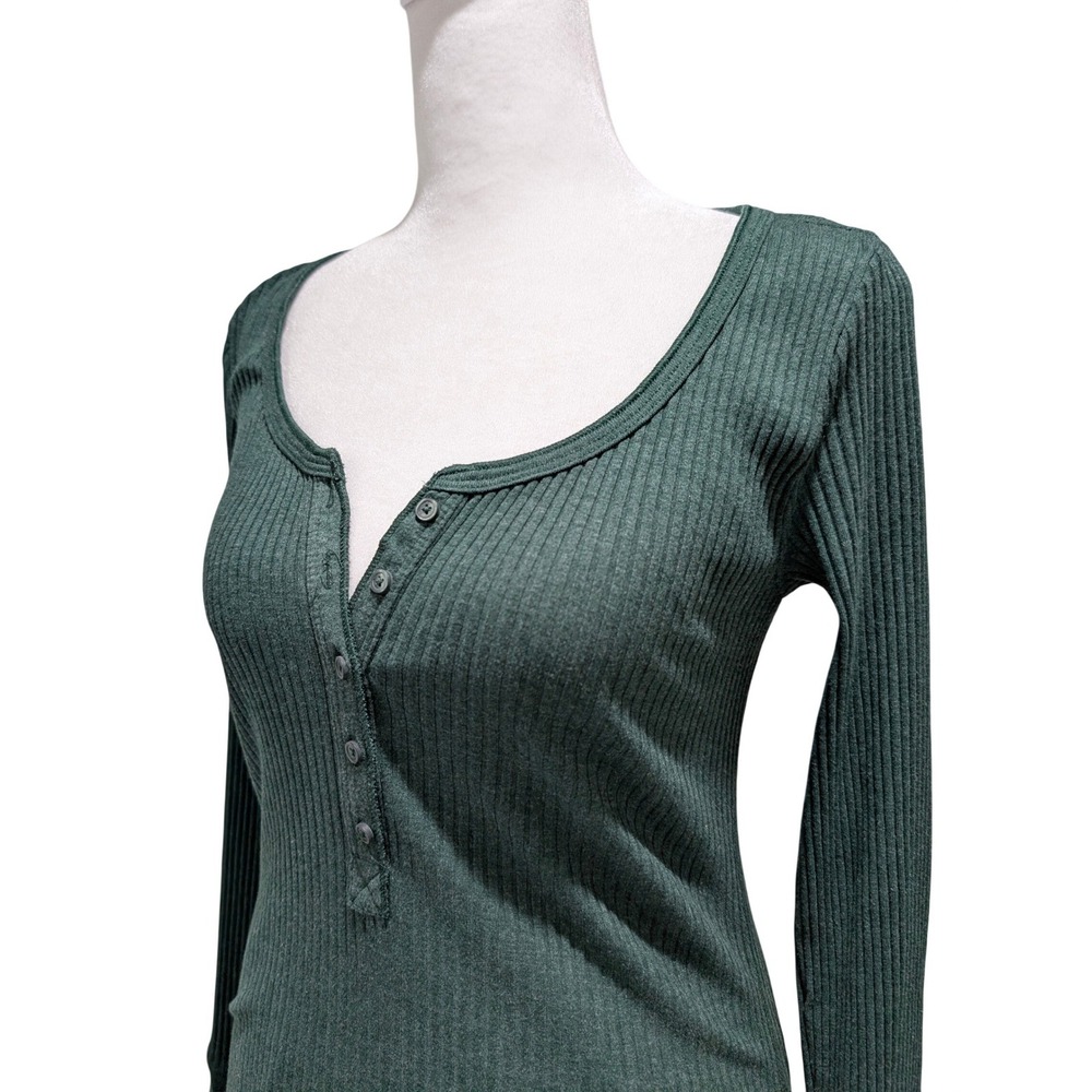 Green Y2K Bella Swan Grunge Vibe Long Sleeve Ribbed Henley Shirt Small P